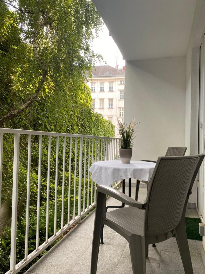 Monterey Apartment Viena Exterior foto